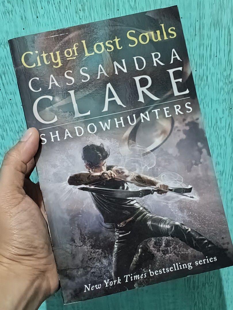 MORTAL INSTRUMENTS COMPLETE SET plus shadowhunter codex, Hobbies & Toys ...