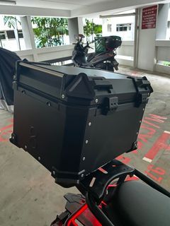 Motorcycle 40L Aluminium Top Box | Brand Motec