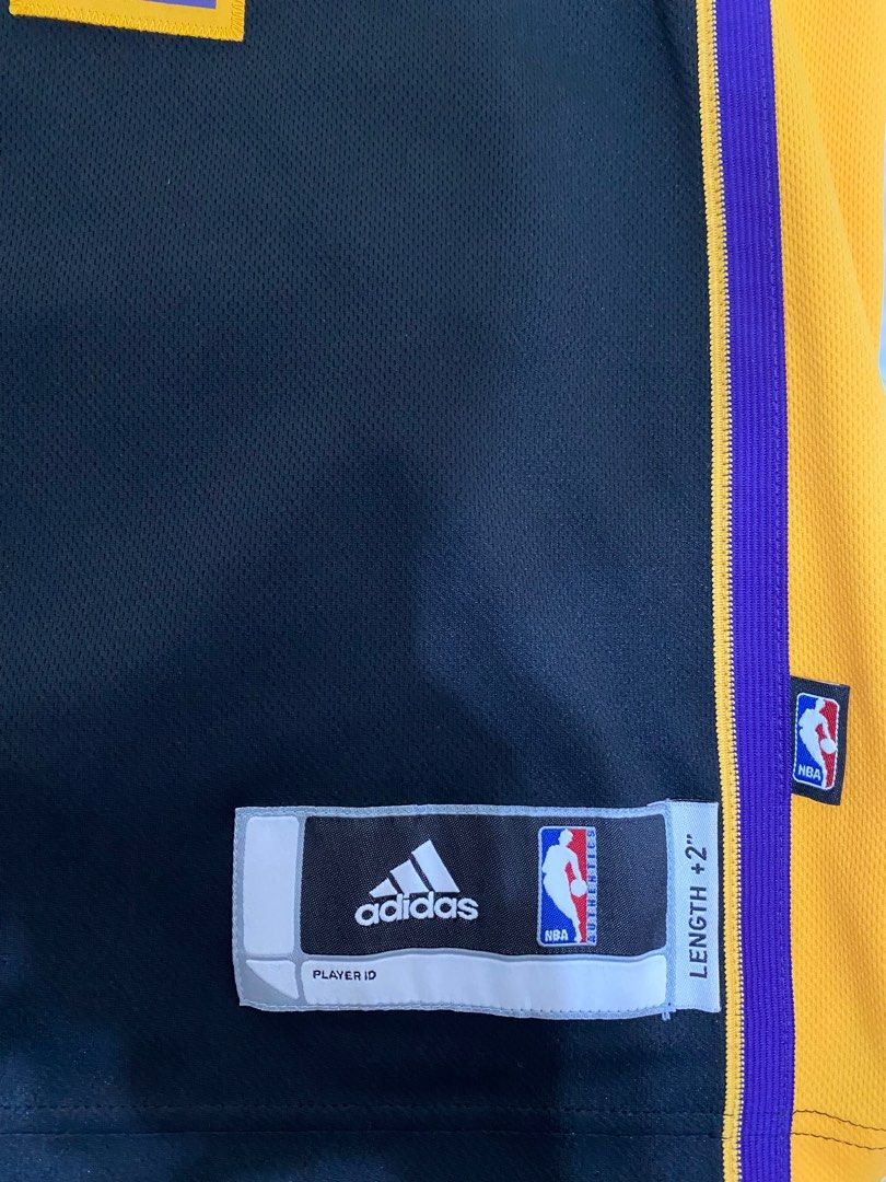 NBA湖人隊lakers傳奇球星Kobe bryant小飛俠好萊塢之夜24號黑曼巴adidas時期的球衣 照片瀏覽 4