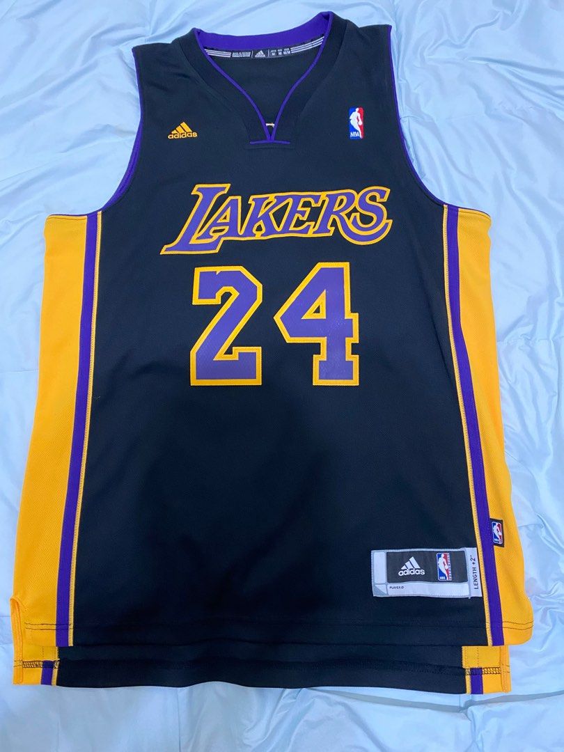NBA湖人隊lakers傳奇球星Kobe bryant小飛俠好萊塢之夜24號黑曼巴adidas時期的球衣 照片瀏覽 1