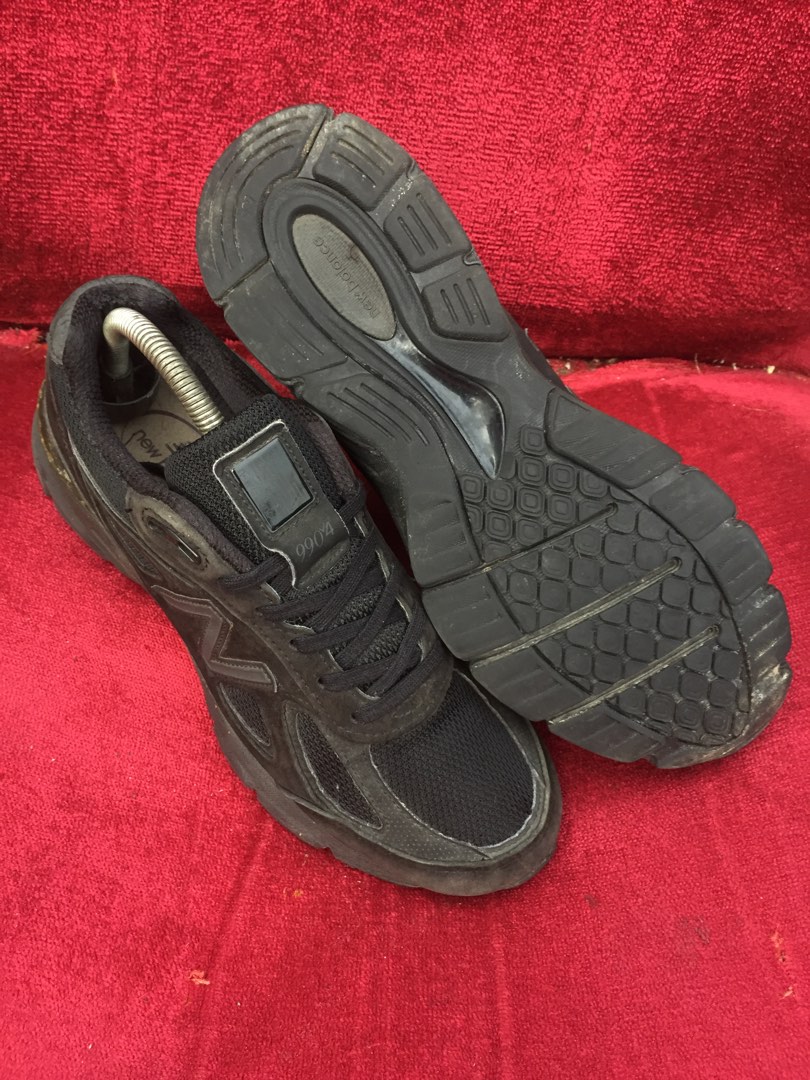 New balance 990 v4 on Carousell