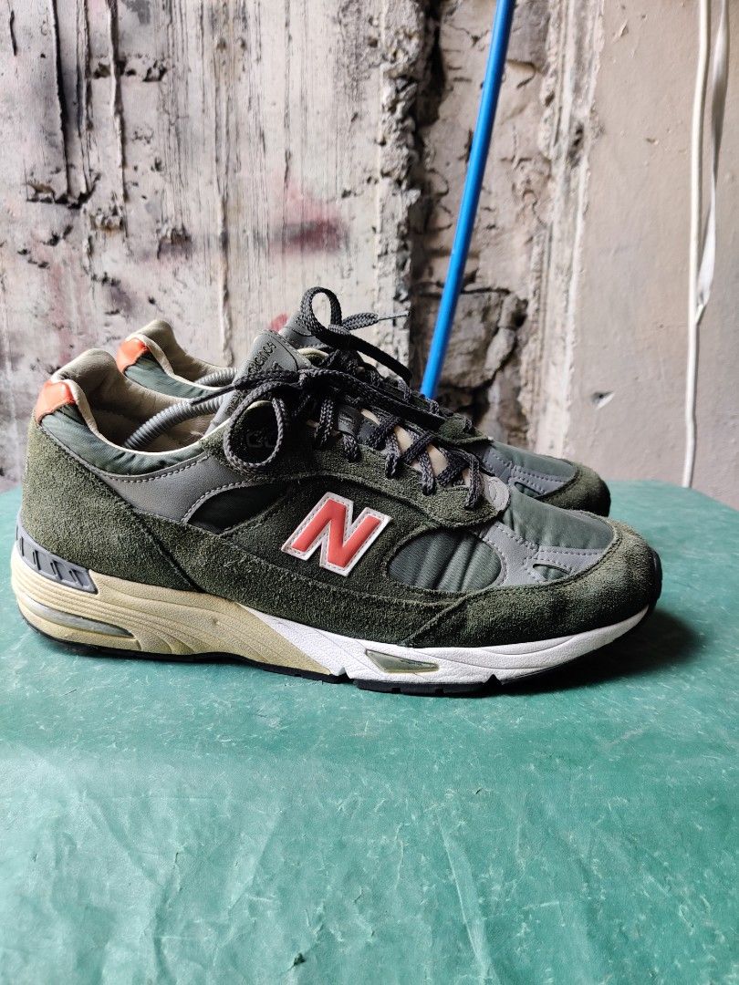 New balance 991 green orange top