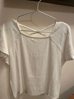 New Intique white top