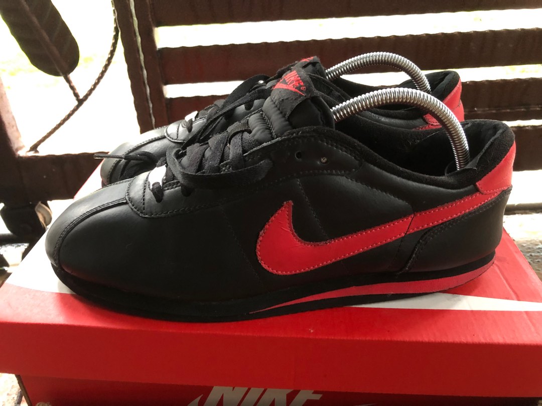black and red nike cortez