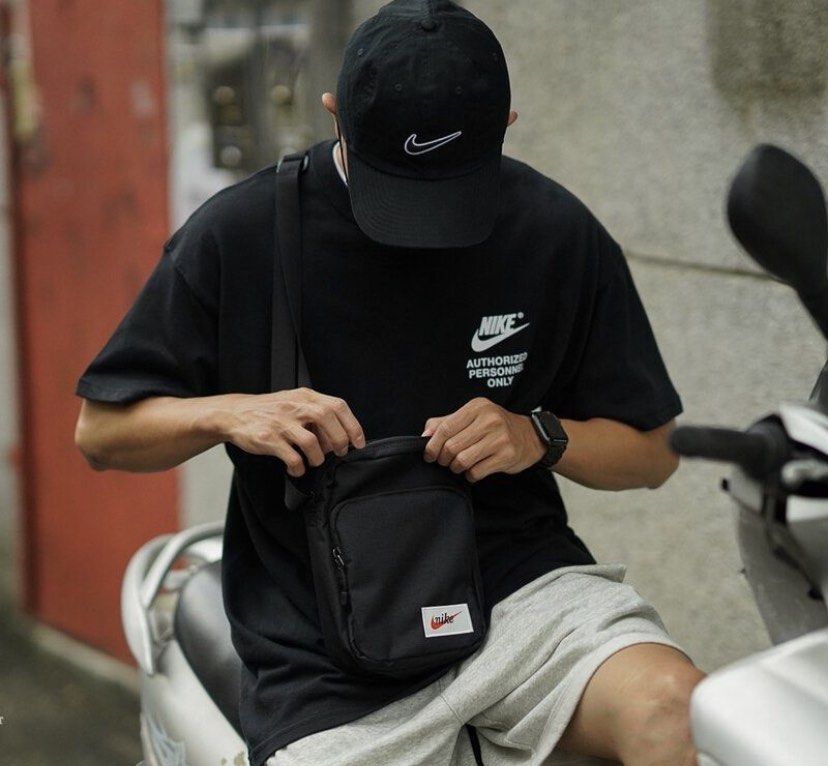 Nike Heritage Sling Bag Men s Fashion Bags Sling Bags on