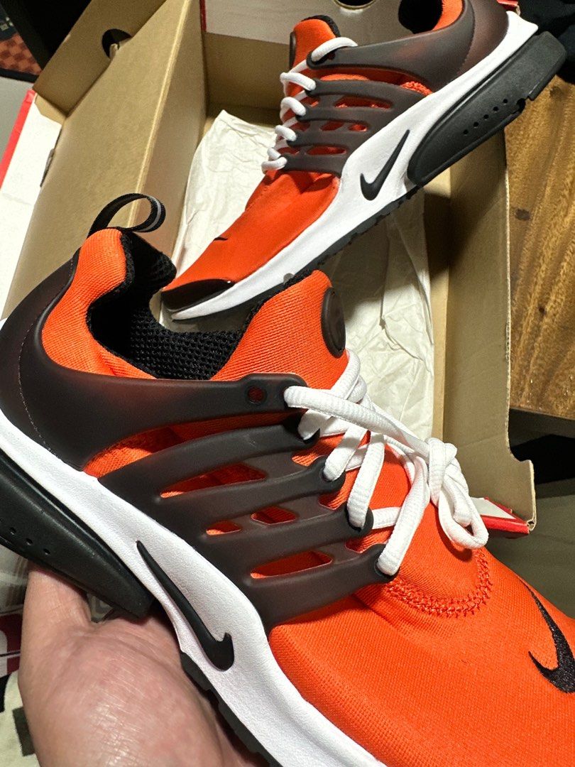 Air presto online black and orange