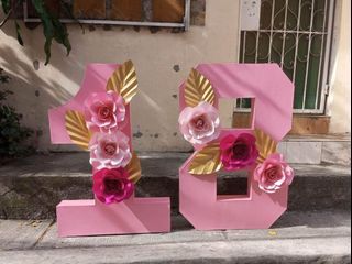 Number Standees Paper Flower