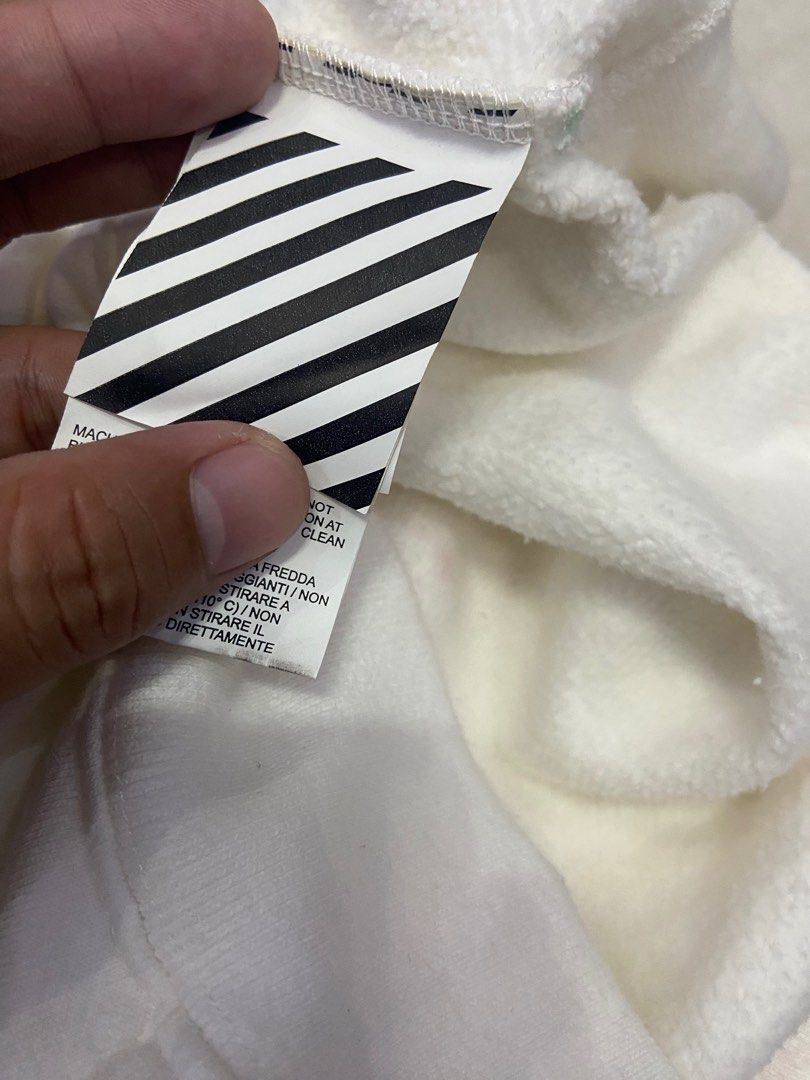 Off white heart store not troubled hoodie