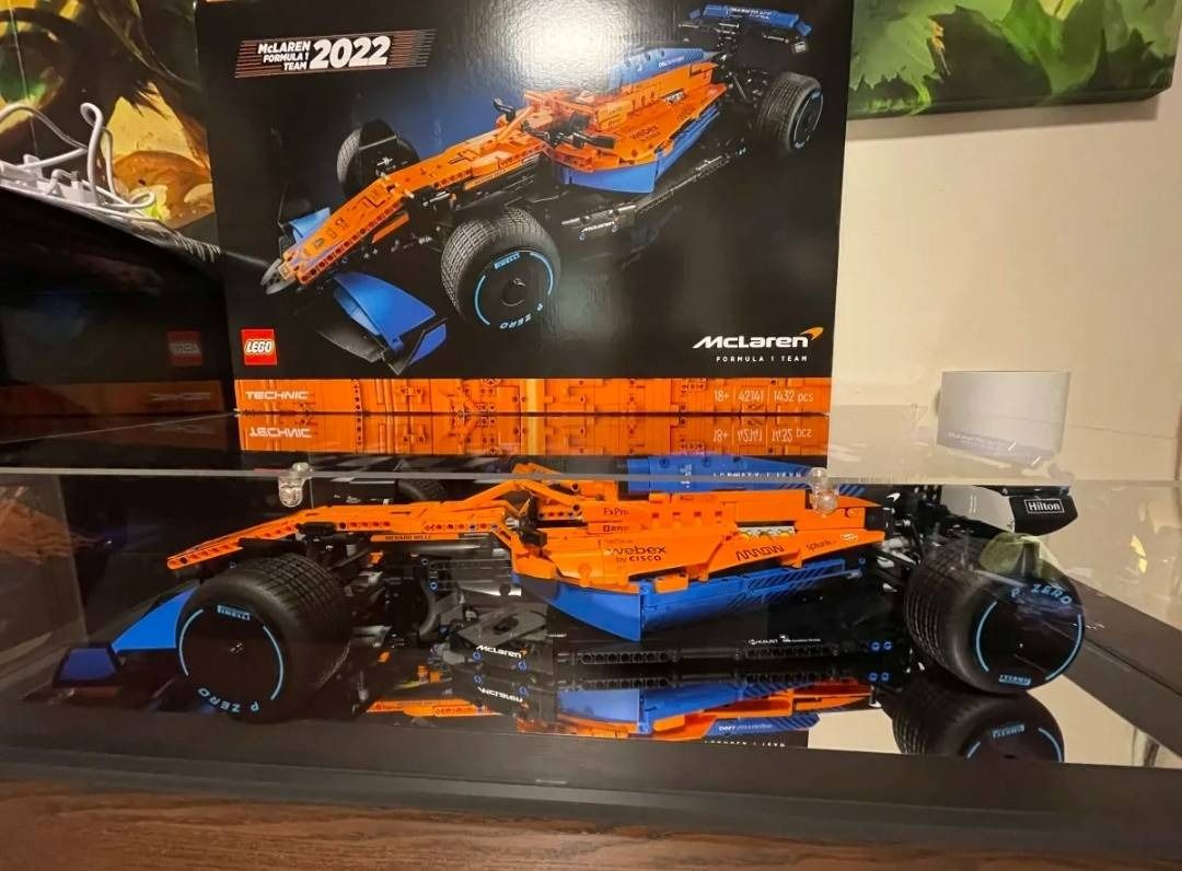pre-order-display-case-box-42141-technic-mclaren-formula-1-race-car