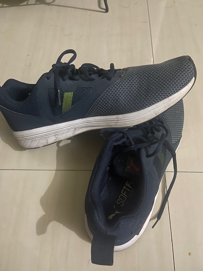 Kasut gym store