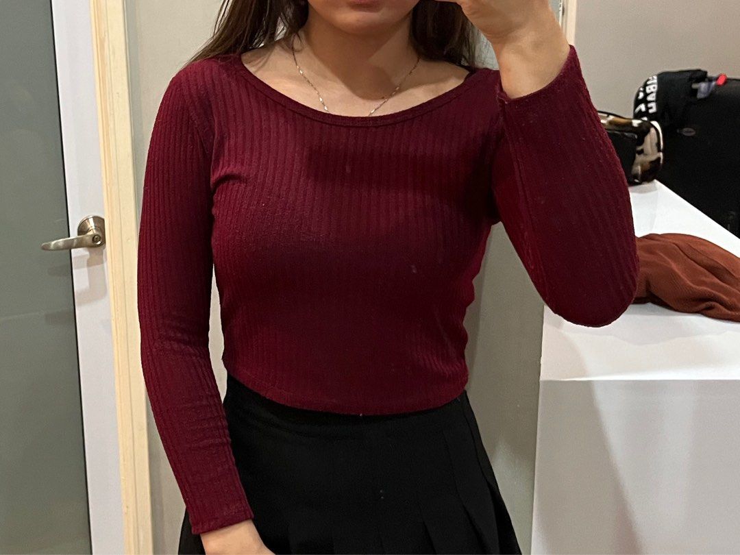 Red Knit Crop top, Women's Fashion, Tops, Longsleeves on Carousell