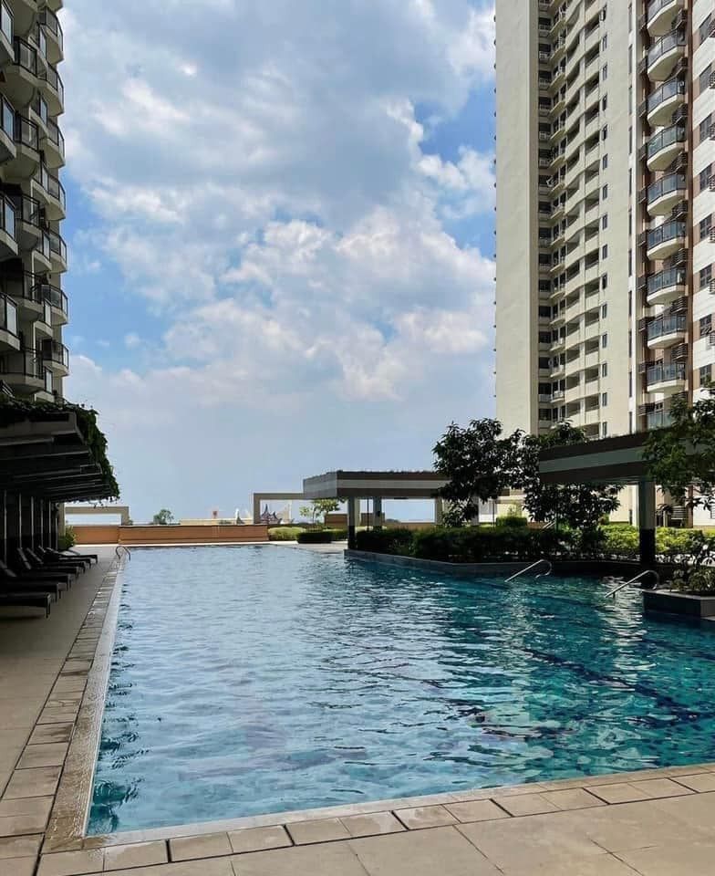 For sale Rent to Own 1 bedroom condo for sale at Radiance Manila Bay