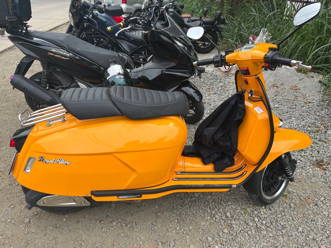 Royal alloy gp150 (Category: Motorbikes for Sale) located in Baliuag. Submitted by sadeckmiguel (Listing ID 1230240821, Image 3). Description: 4+++ odo good as new slightly negotiable.