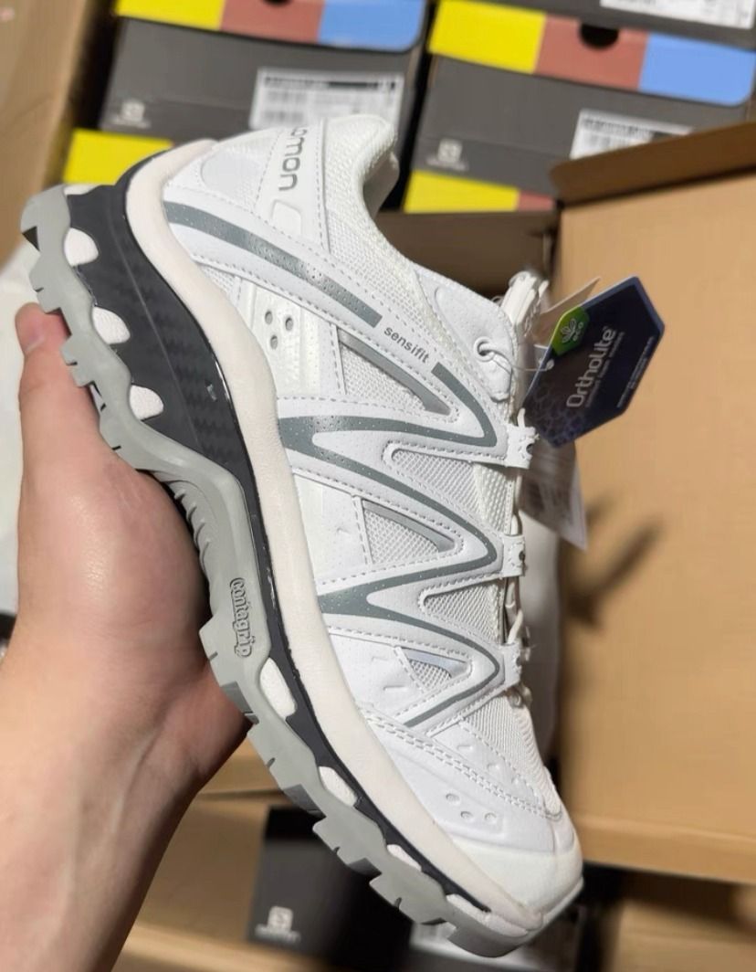 🔝Salomon XT-Quest advanced 戶外機能跑鞋白色男女同款, 女裝, 鞋, 波