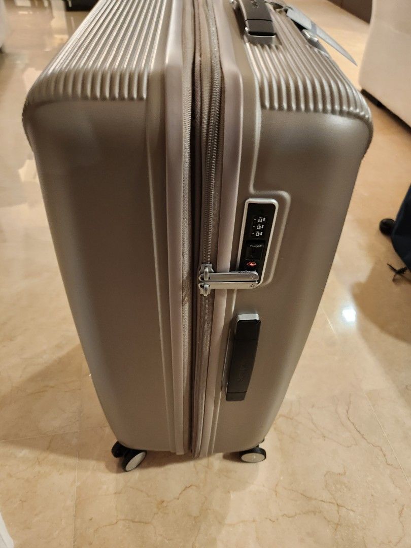 Samsonite enwrap luggage store