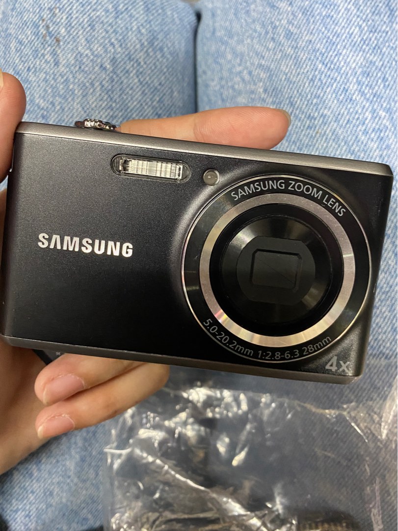 Samsung Pl90 28mm Digital Camera Digicam, Photography, Cameras on Carousell