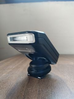 Original Samsung SEF-8A Shoe Mount Flash for NX Cameras