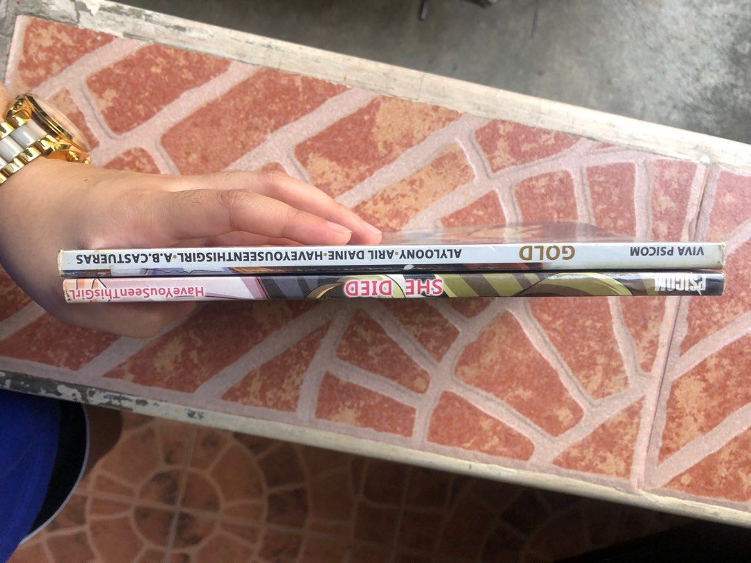 BUNDLE 4: PSICOM WATTPAD COMIC BOOK (Category: Comics & Manga) located in Orani. Submitted by erine_kleo (Listing ID 1230267171, Image 3). Description: 100 take all, pag isa lang 60 each 😊 nakaplastic cover and in good condition ❤️ List: She Died Gold COD: https://shp.ee/fg2xf44.