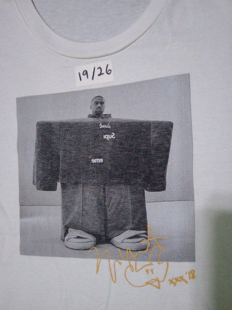Supreme store x kanye