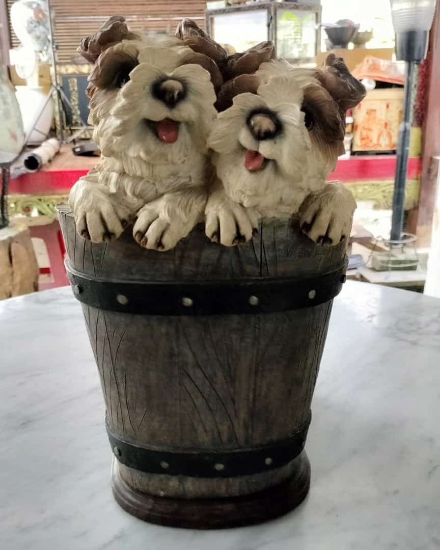 Tempat kue jaman dulu di negara Eropa on Carousell