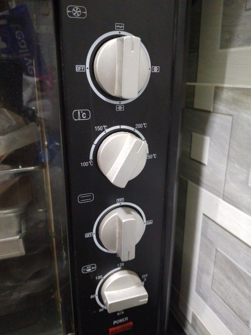 The Bakers Electric Oven 100L, Furniture & Home Living, Kitchenware