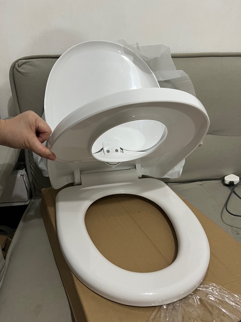 Toilet Seat with Child Seat 2 in 1 attachment U Type slowly down