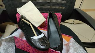 (Kategori: ) berada di . Dikirim oleh shinecollection (ID iklan 1230246367, Gambar 1). Deskripsi: .