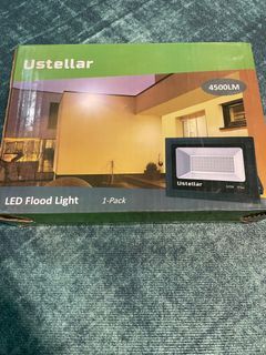 Ustellar LED flood light