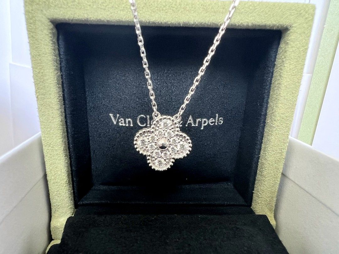 Vca diamond hot sale necklace