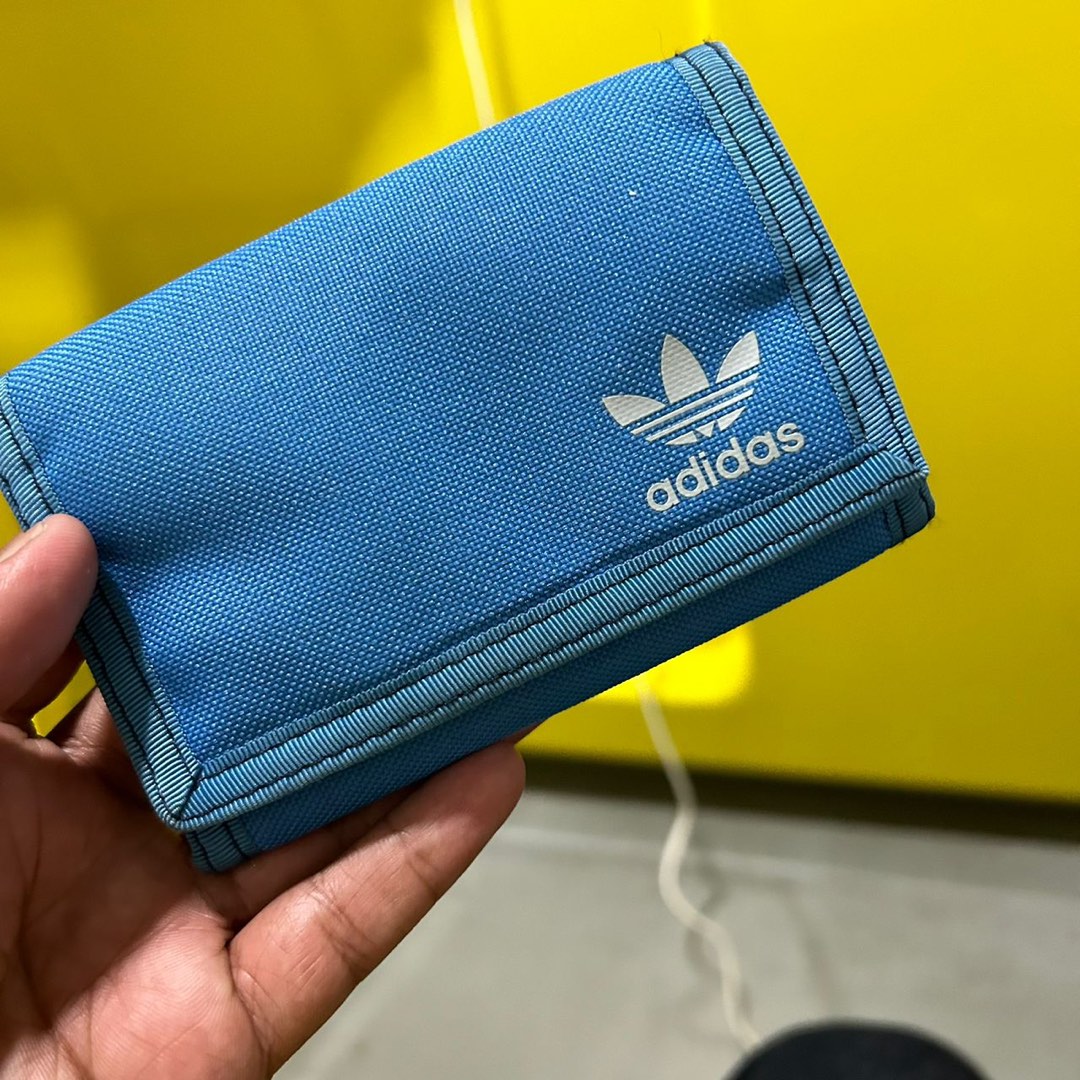Adidas deals wallet blue