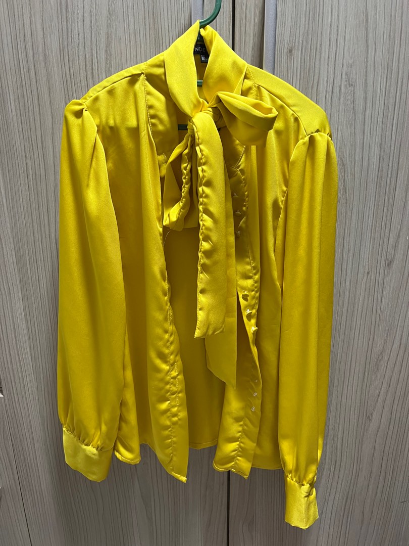 Yellow top, Women's Fashion, Tops, Blouses on Carousell
