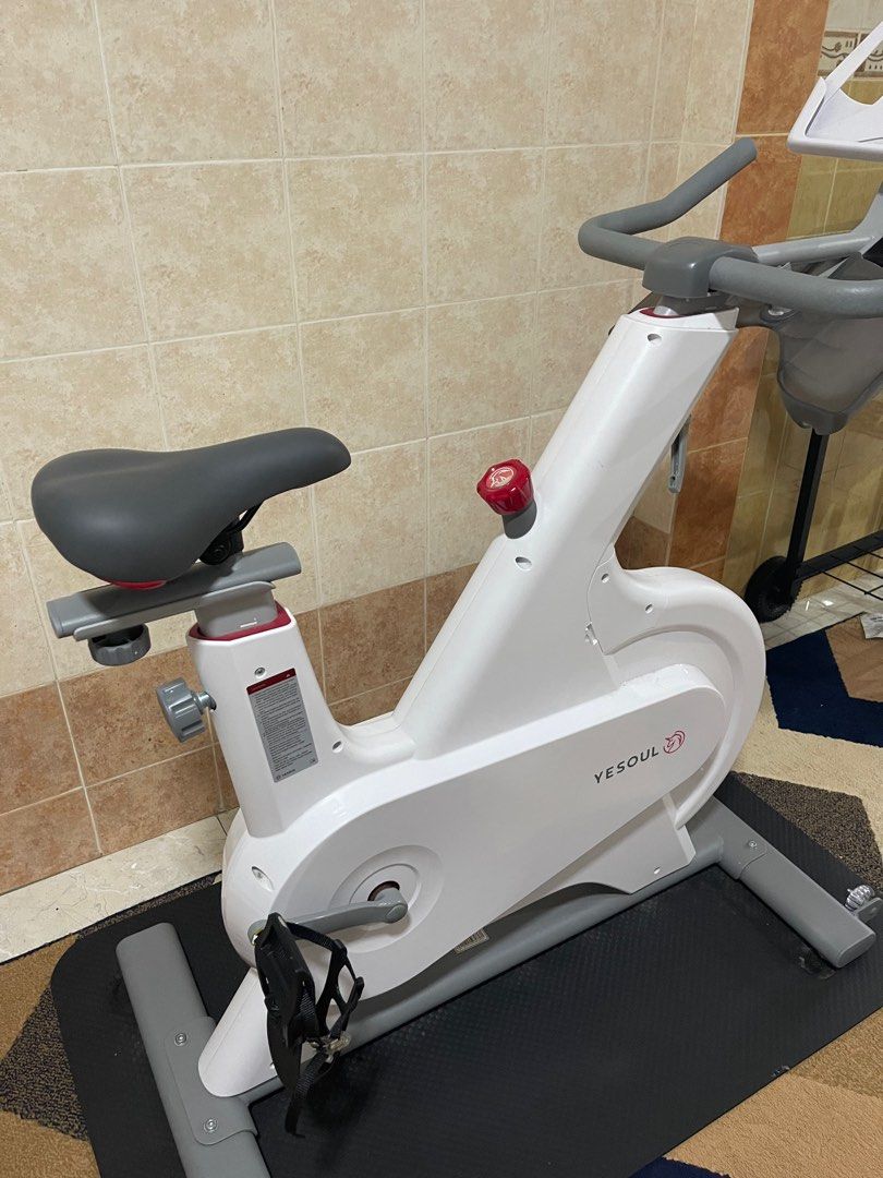 YESOUL M1 Indoor bicycle with bluetooth online connections