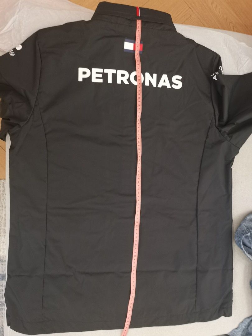 Mercedes amg petronas 2018 team rain jacket store