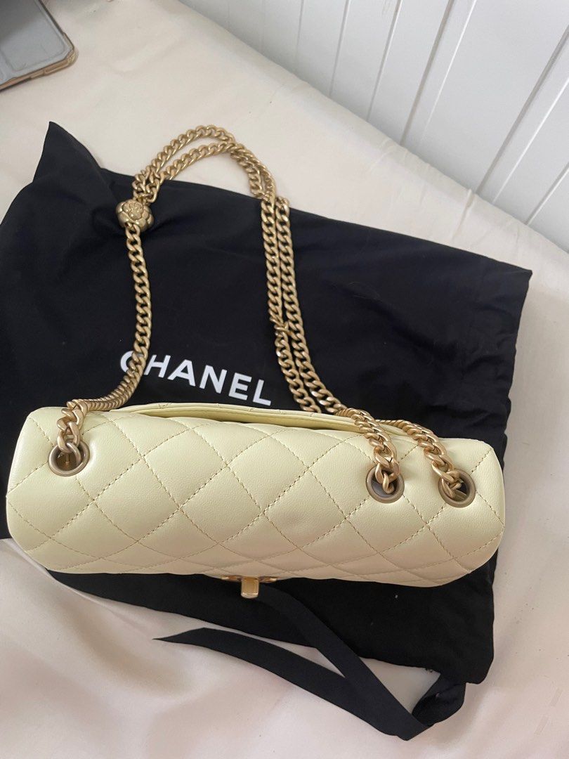 Vintage CHANEL yellow quilted lambskin cosmetic, make up case