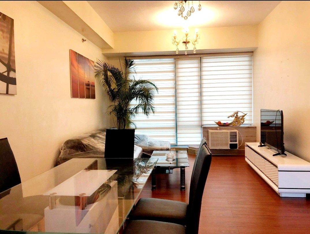 2BR 98sqm Bellagio Tower 1 Forbes Town Burgos Circle Taguig BGC ...