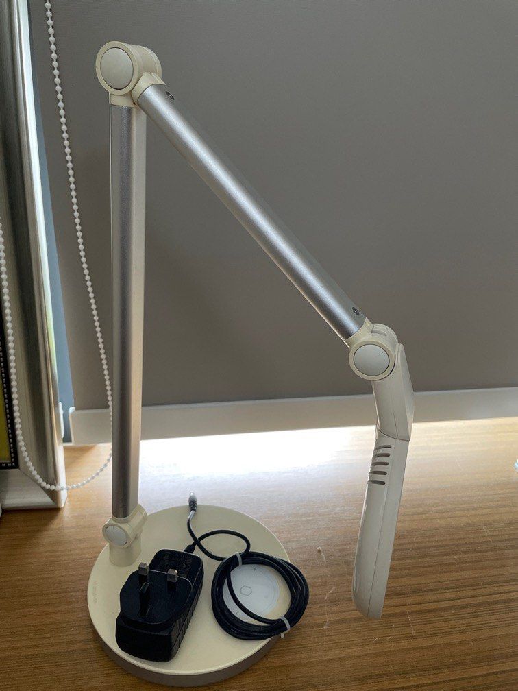 3m table sales lamp