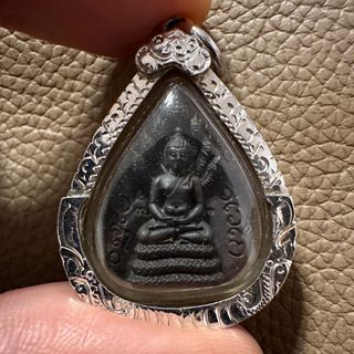 （分類：）位於 。 由 J2072210 提交（商品編號 1211345772，圖片 1）。簡介： 。