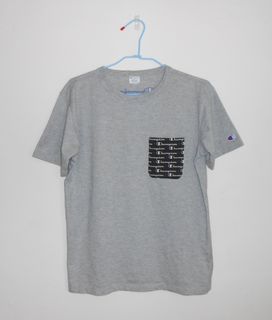 真品 美國品牌 CHAMPION 日版 刺繡LOGO 口袋 短T 男款