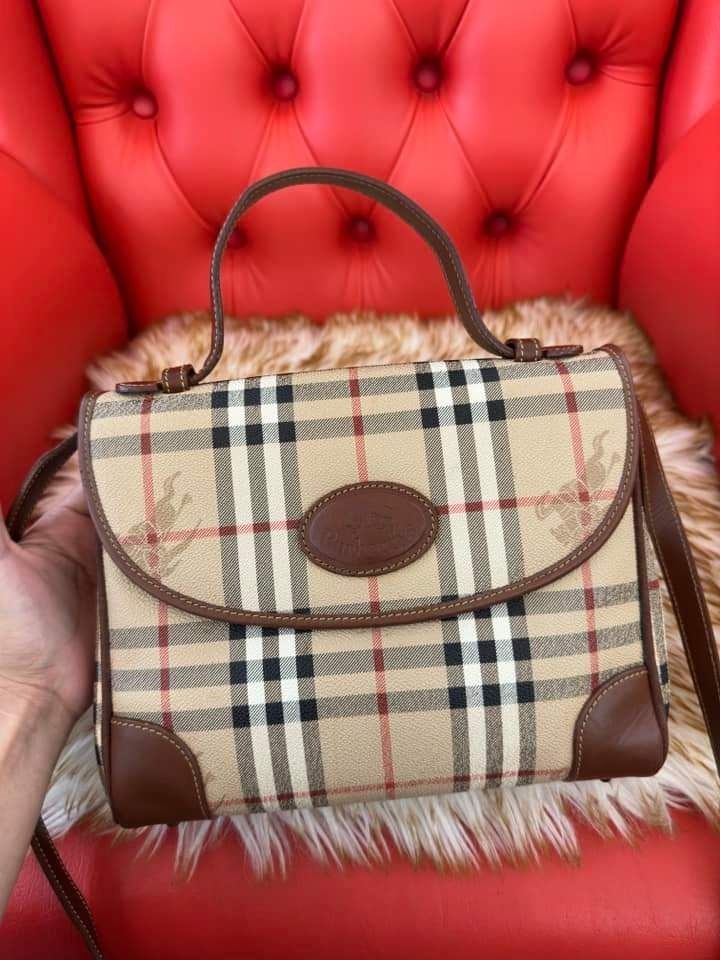 Burberry hotsell top handle