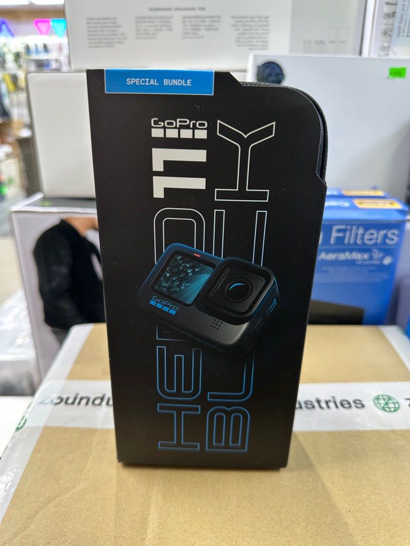 全新現貨] GoPro Hero11 Black + Accessories Bundle 配件套装, 攝影