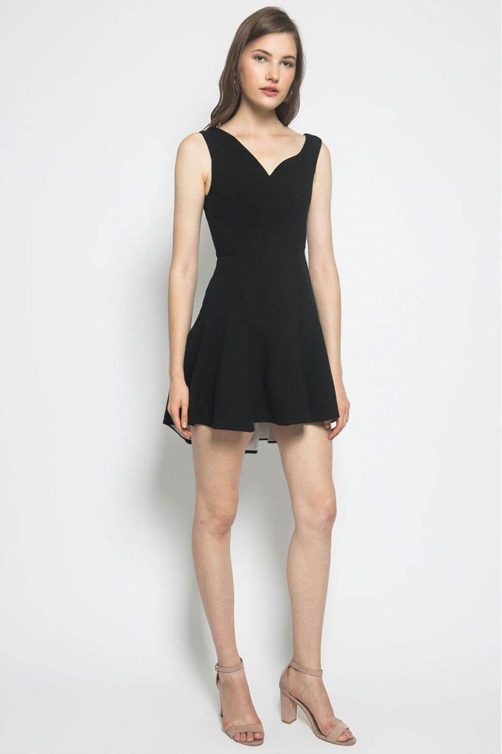 Aijek Asymmetric Fit Flare Dress