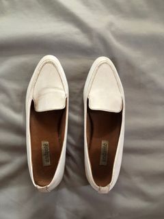 Andante White Leather Loafers Size 10 US
