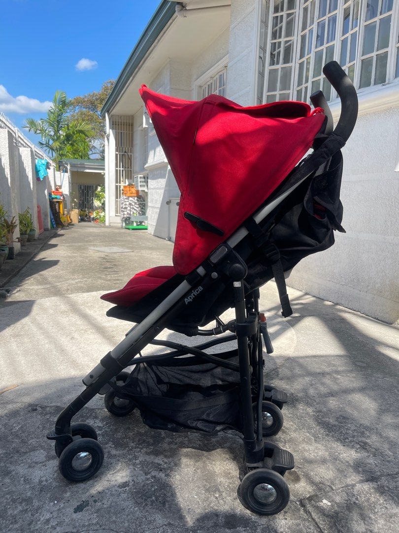 Aprica Stick Flat Zero (Category: Strollers) located in Valenzuela. Submitted by 3ssiastansachajapansurplus (Listing ID 1230423034, Image 3). Description: Aprica Stick Flat like new with minimal dirt and dust. Usage Period: newborn to 36 months (below 15kg) Weight: 6.8kg Seat height from floor: 50cm Folding mechanism: one hand folding Seat recline position: 110-165 degrees Seat cushion material: 3D air-permeable mesh material W Thermo Medical Sys