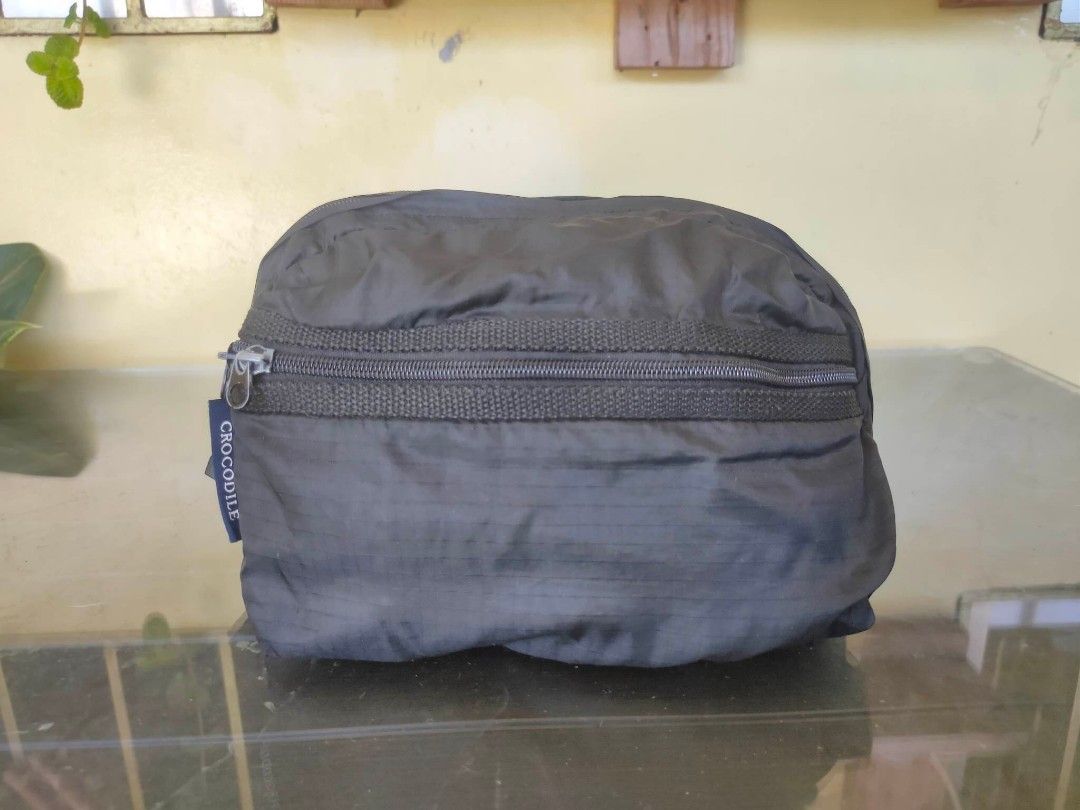 Authentic Crocodile Belt Bag (Category: Belt bags, Clutches and Pouches) located in Quezon City. Submitted by luxury18hunter (Listing ID 1230392858, Image 1). Description: .