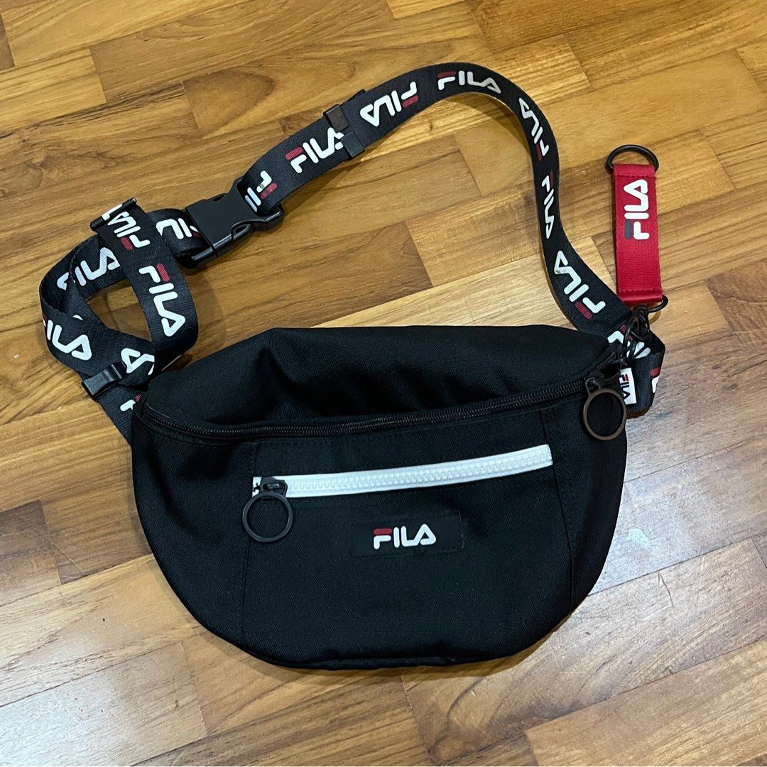 Fila crossbody on sale bag black