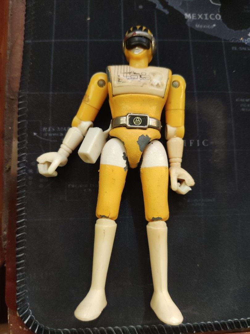 Bioman Yellow 4 (Taiwan) (Category: Vehicle & Diecast Models) located in Calamba. Submitted by aaronrei (Listing ID 1230355918, Image 1). Description: Yellow 4 Taiwan Diecast wysiwyg vintage.