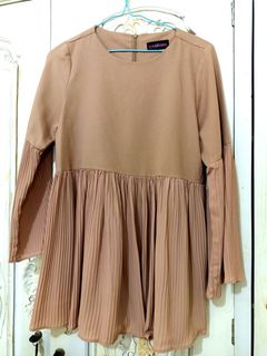 (Kategori: ) berada di . Dikirim oleh deviwenike27 (ID iklan 1230438462, Gambar 1). Deskripsi: .