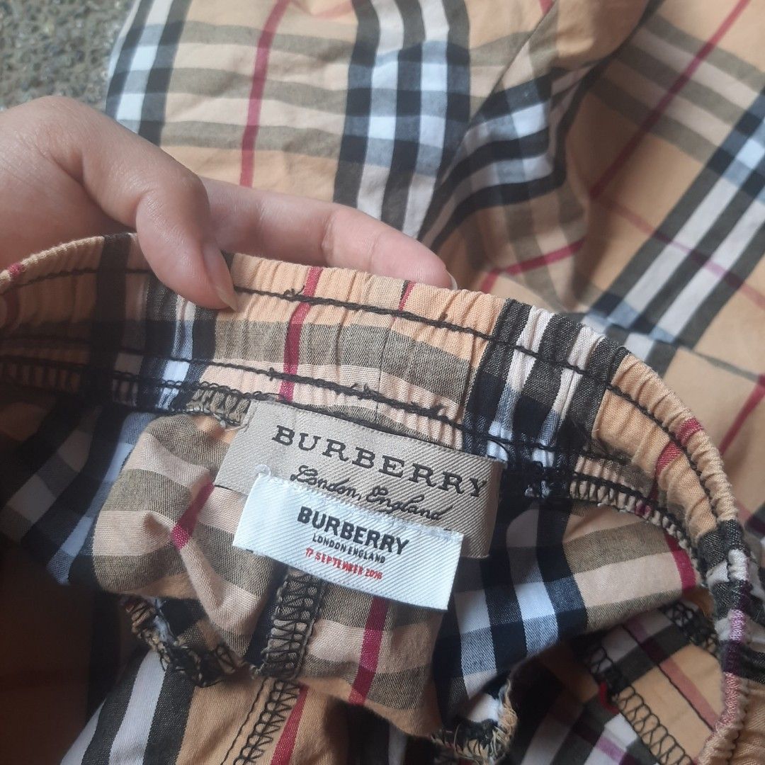 Burberry shorts 2016 2025