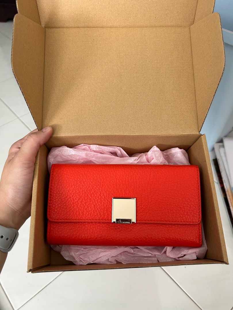 Calvin klein deals slim wallet