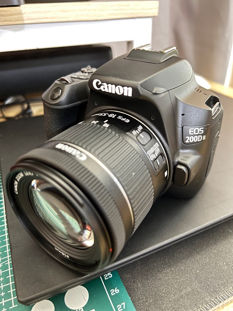 Canon 200D mark 2 on Carousell